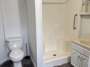 2151 S 16th St, Springfield, IL 62703