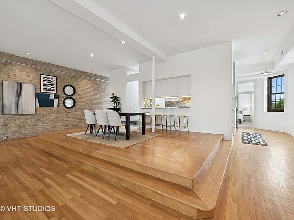 5th image of 1776 W Winnemac Ave APT 303