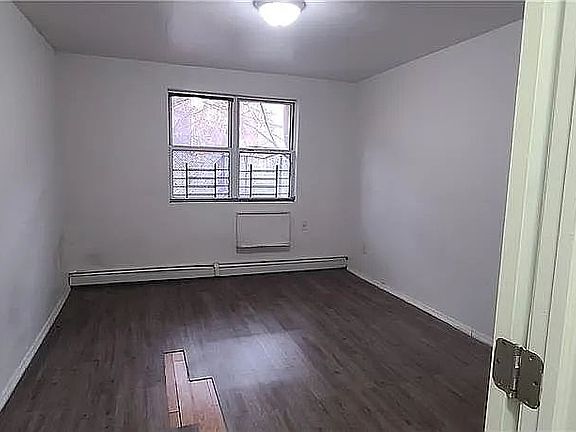 4th image of 437 E 21st St