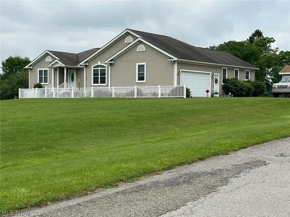 10626 Seacrist Rd, Beloit, OH 44609