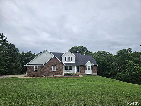 5th image of 301 Country View Dr
