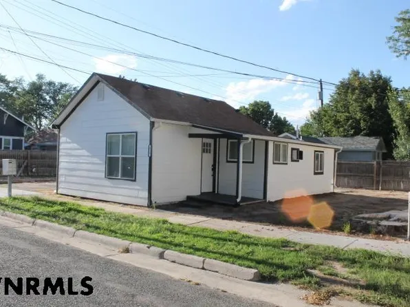 313 E 17th St, Scottsbluff, NE 69361