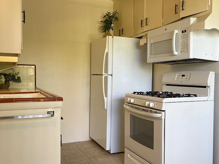 1316 Sylvan Blvd #20 — Photo 13