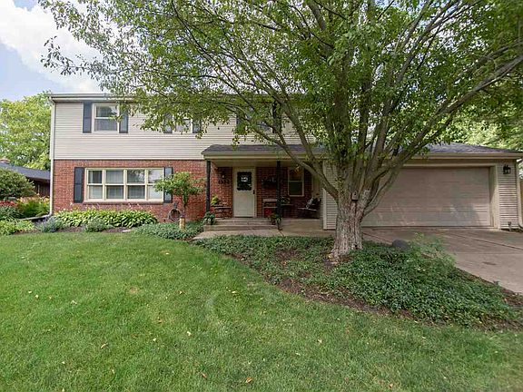 2nd image of 5924 Clarendon Dr