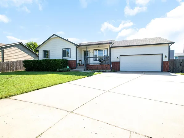 2330 S Rutledge Cir, Wichita, KS 67209