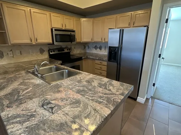 2800 W Centennial Dr, Littleton, CO 80123