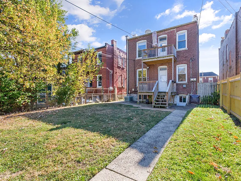 4011 Hartford St #2F — Photo 9
