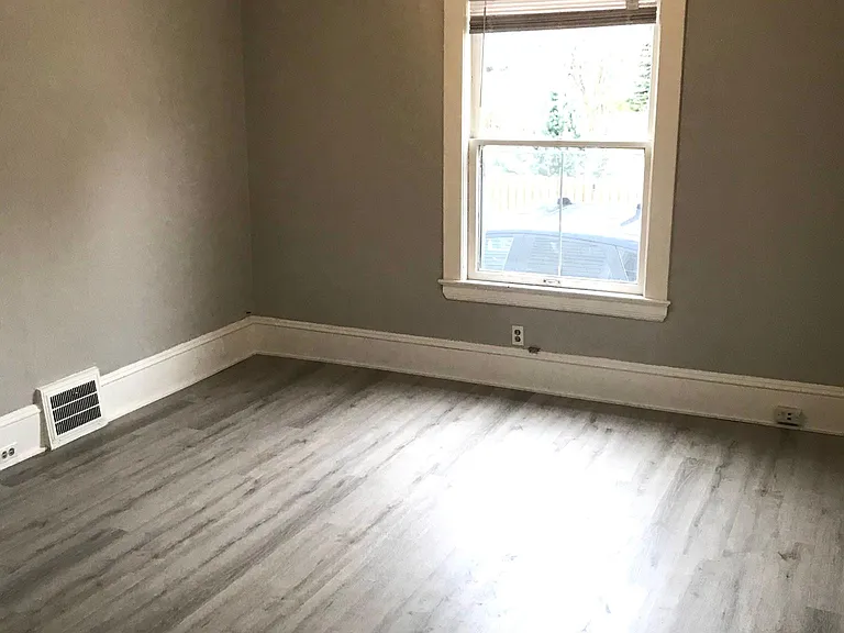 1439 Owego Ave #2 — Photo 5