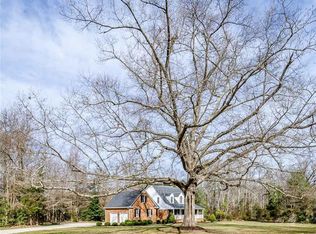 8337 Corbin Braxton Ln, Mechanicsville, VA 23111