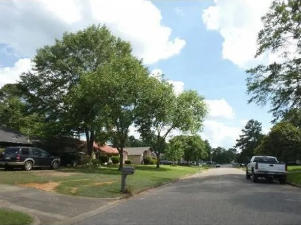 265 Cotton Blossom Rd, Millbrook, AL 36054