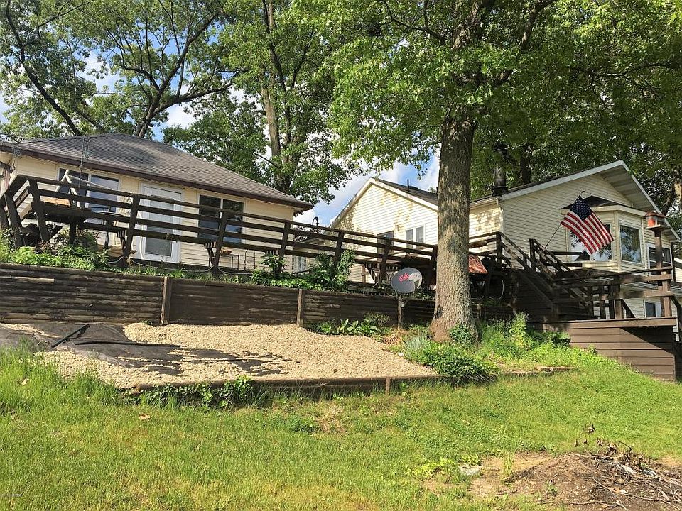 1st image of 27213 Curtis Dr