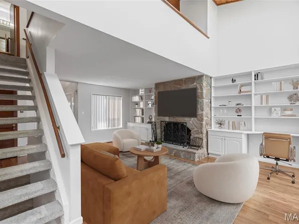 11515 Sandy View Dr, Saint Louis, MO 63146