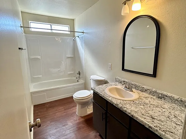 1295 Downard Ln — Photo 7