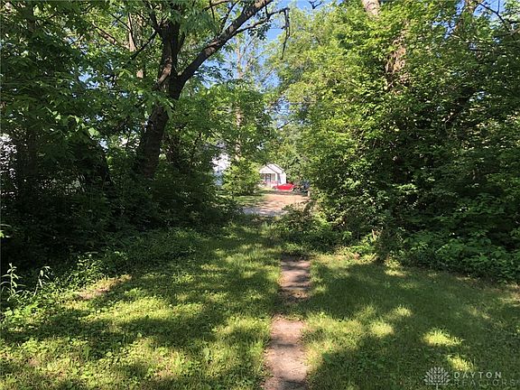 4th image of 657 Brooklyn Ave