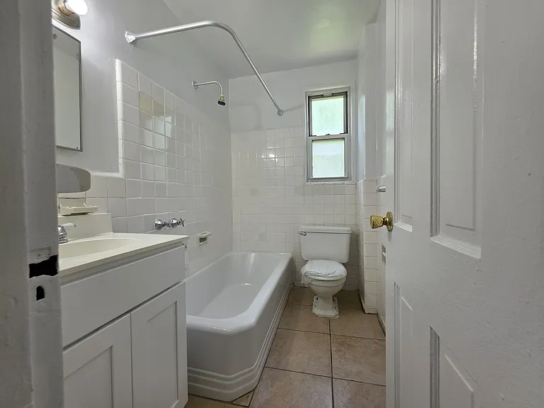 Fulton Park Apartments — Photo 13