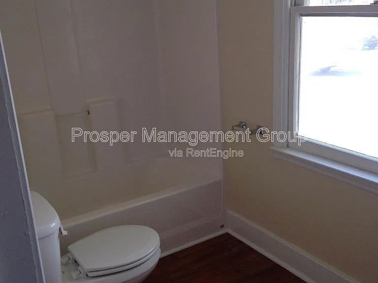 64.5 Columbus St #B — Photo 8