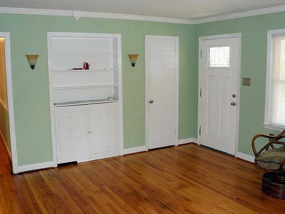 4th image of 4712 Edgewood Dr