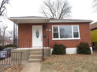 8345 Braddock Dr, Saint Louis, MO 63132