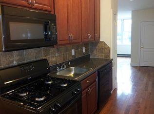 415 37th St #1FF, Union City, NJ 07087
