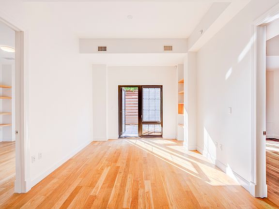 3rd image of 42 Maspeth Ave APT 1D