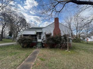 406 Beckner St, Lexington, NC 27292