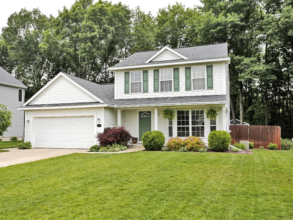 1st image of 15083 Briarwood Dr