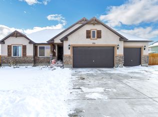 372 E Box Elder Dr, Grantsville, UT 84029
