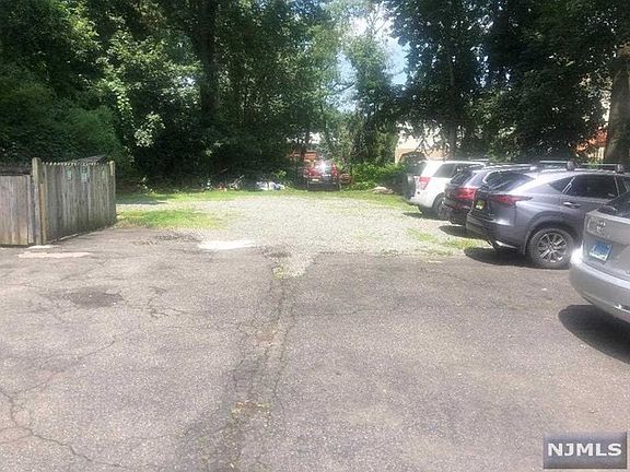 3rd image of 229 Washington Ave #11-2211