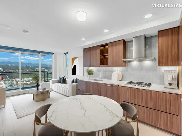 455 SW Marine Dr #2208, Vancouver, BC V5X 2S9