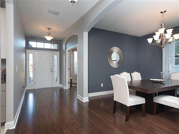 3rd image of 7113 Harvest Glen Ln