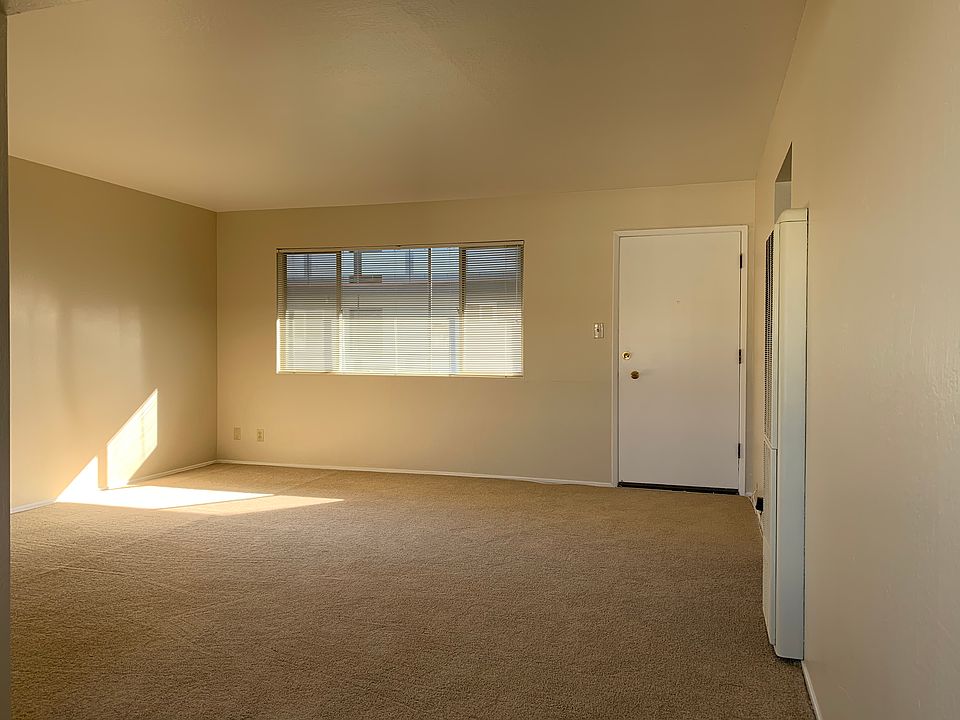 1st image of 129 Lorton Ave APT 4