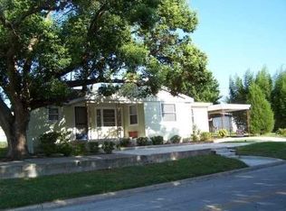 401 3rd St, Dundee, FL 33838
