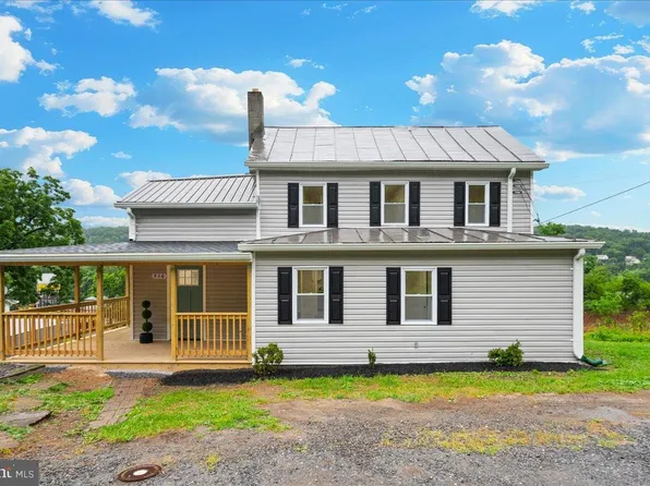 516 Wilkes St, Berkeley Springs, WV 25411