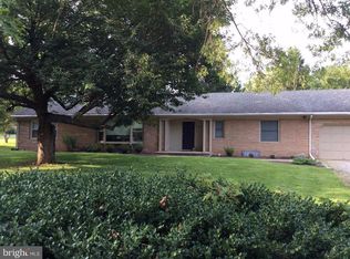 18822 Briarwood Dr, Hagerstown, MD 21742