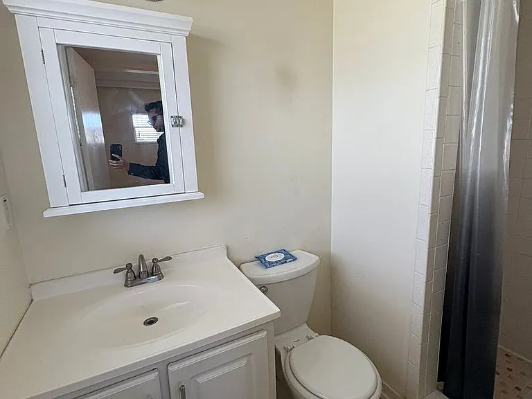 623 N Bay St #11 — Photo 7