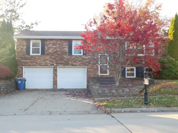 519 Woodland Way, Muscatine, IA 52761
