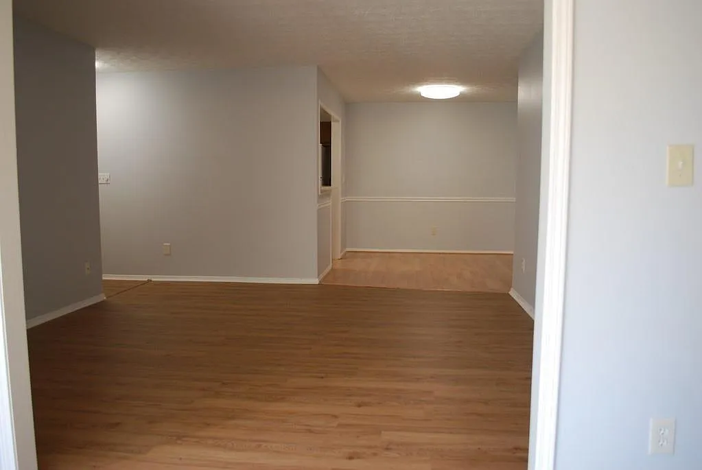 2 bed, 1.0 bath, 1126 sqft, $1,500 — Photo 4