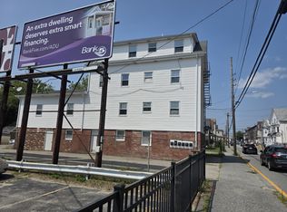 409 Metacom Ave APT 6, Warren, RI 02885