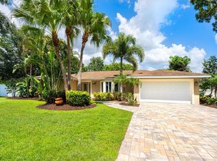 5009 Inverness Dr, Sarasota, FL 34243