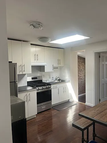 178 Graham Ave #3 Photo 1