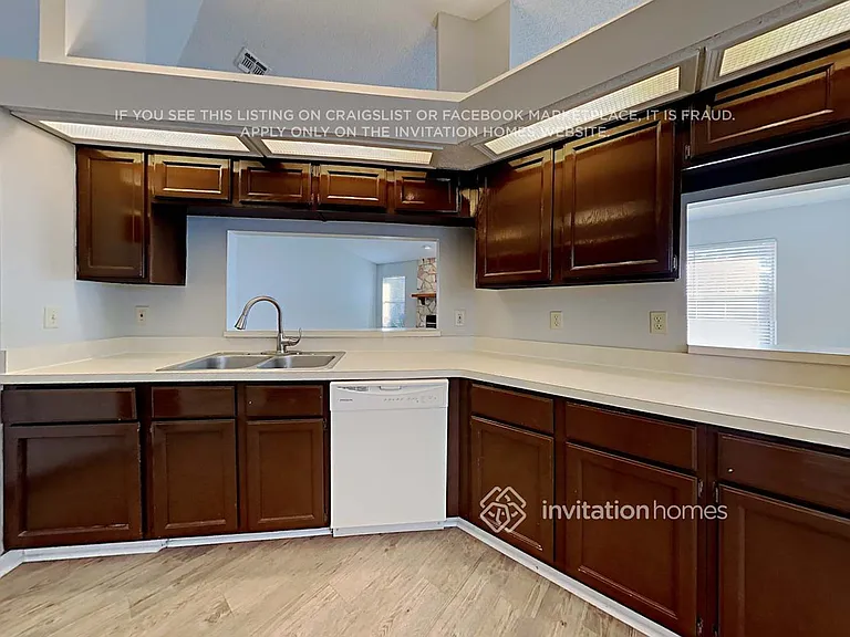8517 Iron Mill Ct — Photo 11