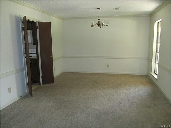 2nd image of 3024 Willow Lane Dr