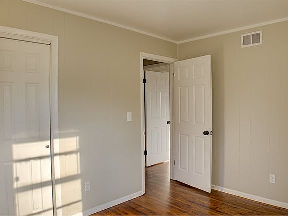 5th image of 4830 N Xanthus Ave