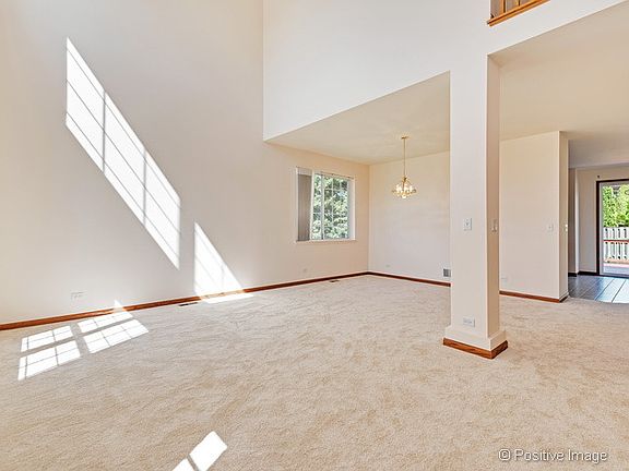 4th image of 1713 S La Londe Ave
