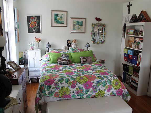 4th image of 2680 E 19th St APT 4D