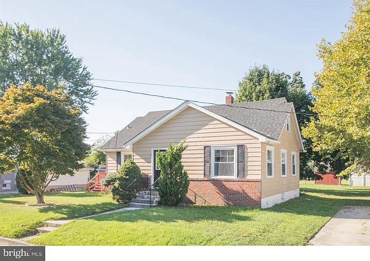 1st image of 420 Ives Ave