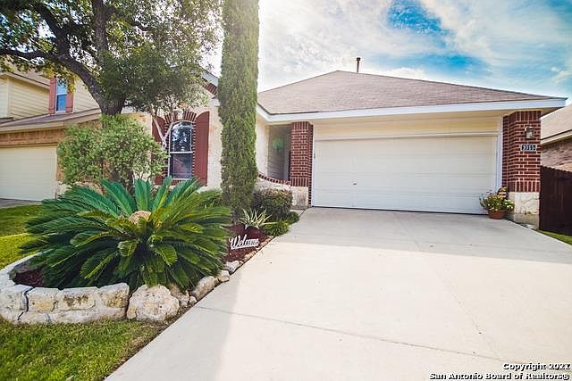 1st image of 1015 Caprese Ln