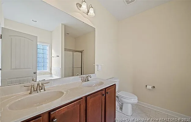 1012 Ronald Reagan Dr — Photo 16