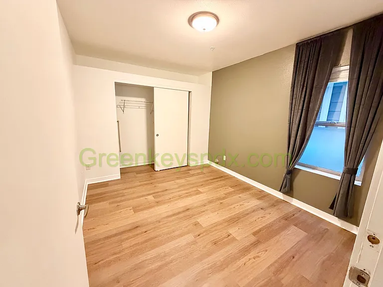 8514 N Central St — Photo 10