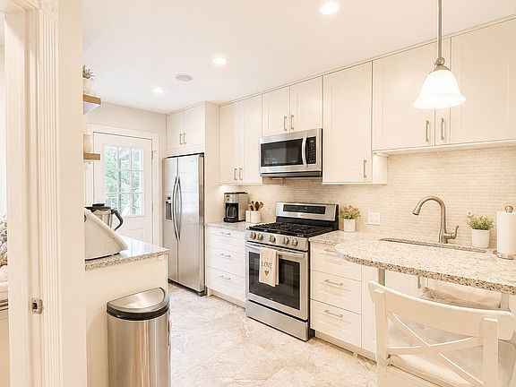 3rd image of 65-24 Admiral Ave #1